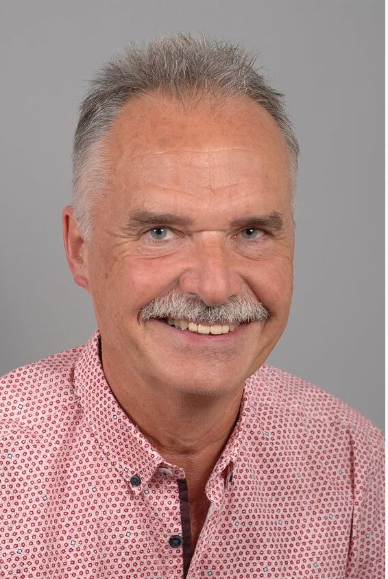 Dr. Michael Wefelnberg